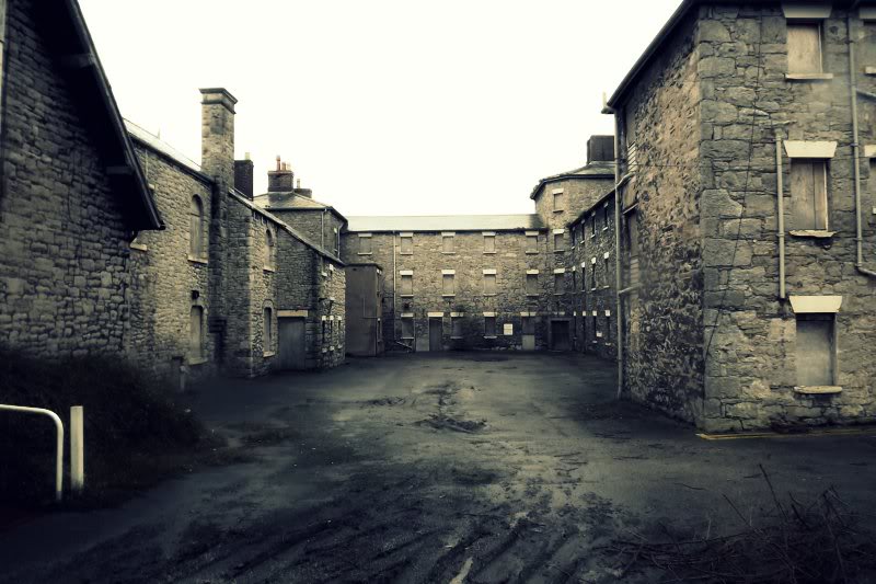 LluestyHospitalNorthWalesJan2012-28.jpg
