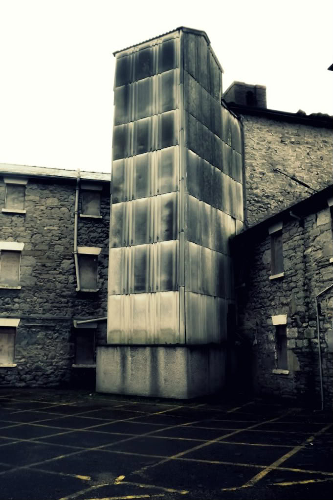LluestyHospitalNorthWalesJan2012-4.jpg