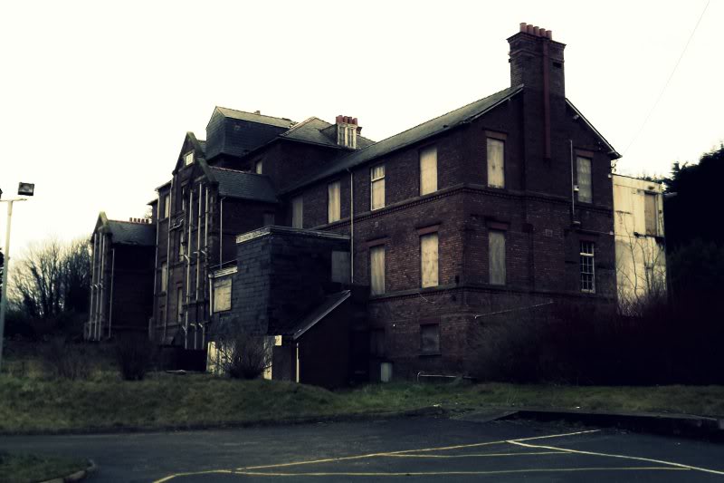 LluestyHospitalNorthWalesJan2012.jpg